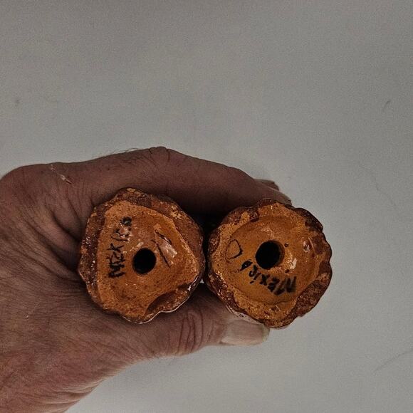 Vtg Mexico Pottery Cactus Salt Pepper Shakers Hand Painted Southwest Folk Art - Picture 6 of 6